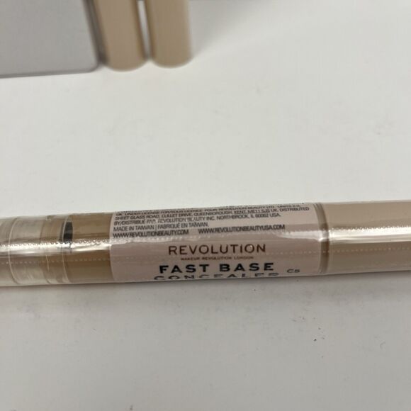 Revolution Fast Base Concealer C5 Lightweight Buildable 0.15 fl oz Lot of 3 - Picture 5 of 8